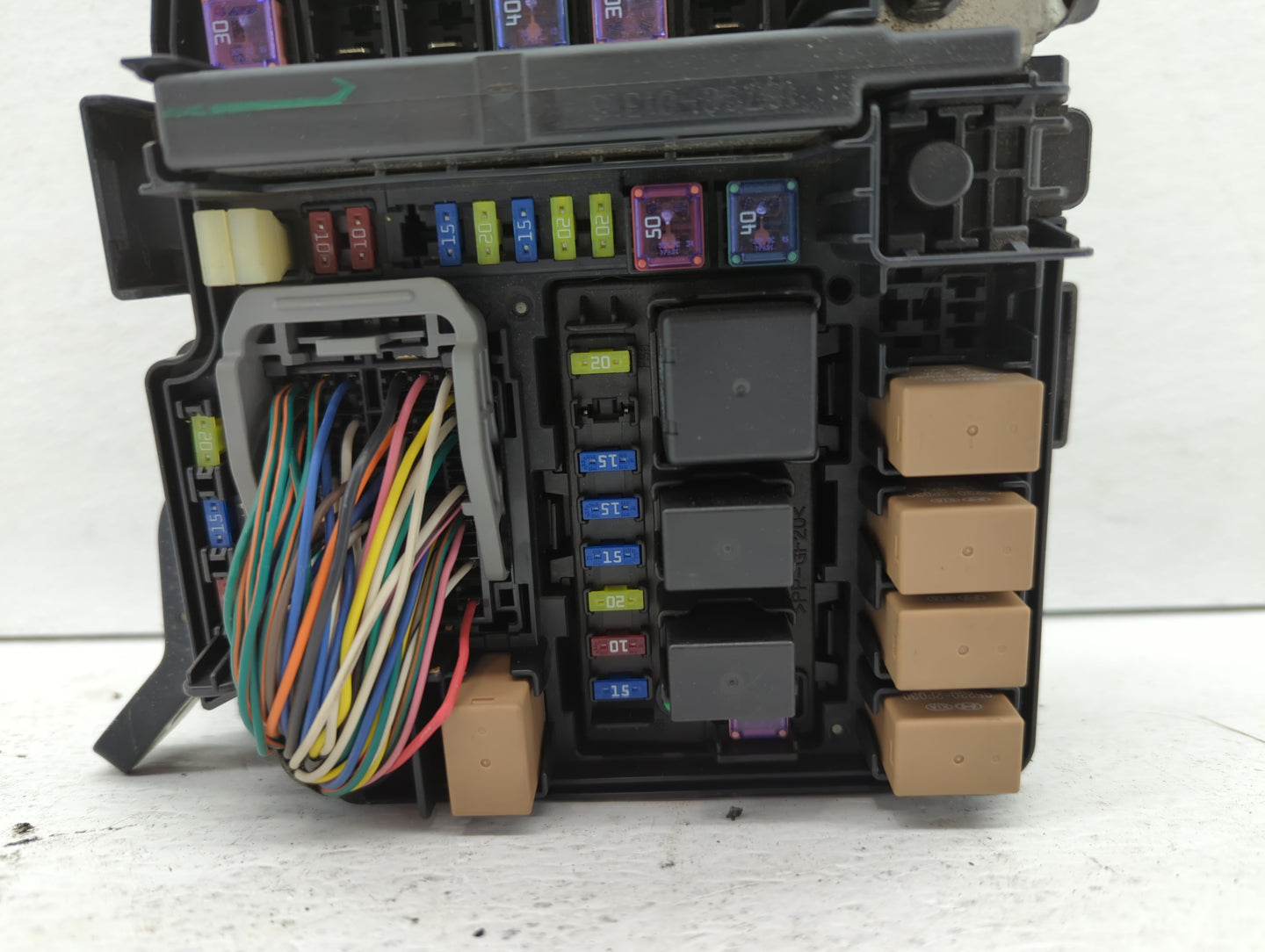 2011-2014 Hyundai Sonata Fusebox Fuse Box Panel Relay Module Fits Fits 2011 2012 2013 2014 OEM Used Auto Parts - Oemusedauto