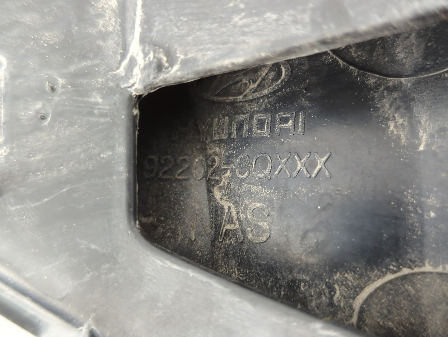 2011-2014 Hyundai Sonata Tail Light Assembly Passenger Right OEM P/N:92202-3QXXX Fits Fits 2011 2012 2013 2014 OEM Used Auto