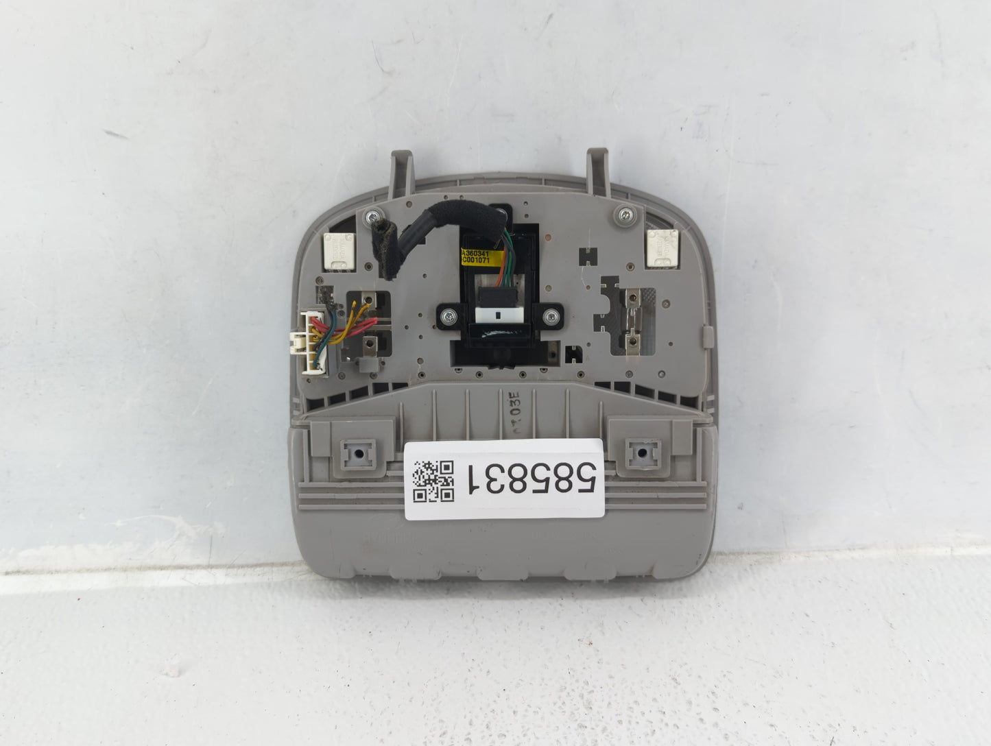 2011-2013 Hyundai Sonata Overhead Roof Console 585831 - Oemusedautoparts1.com