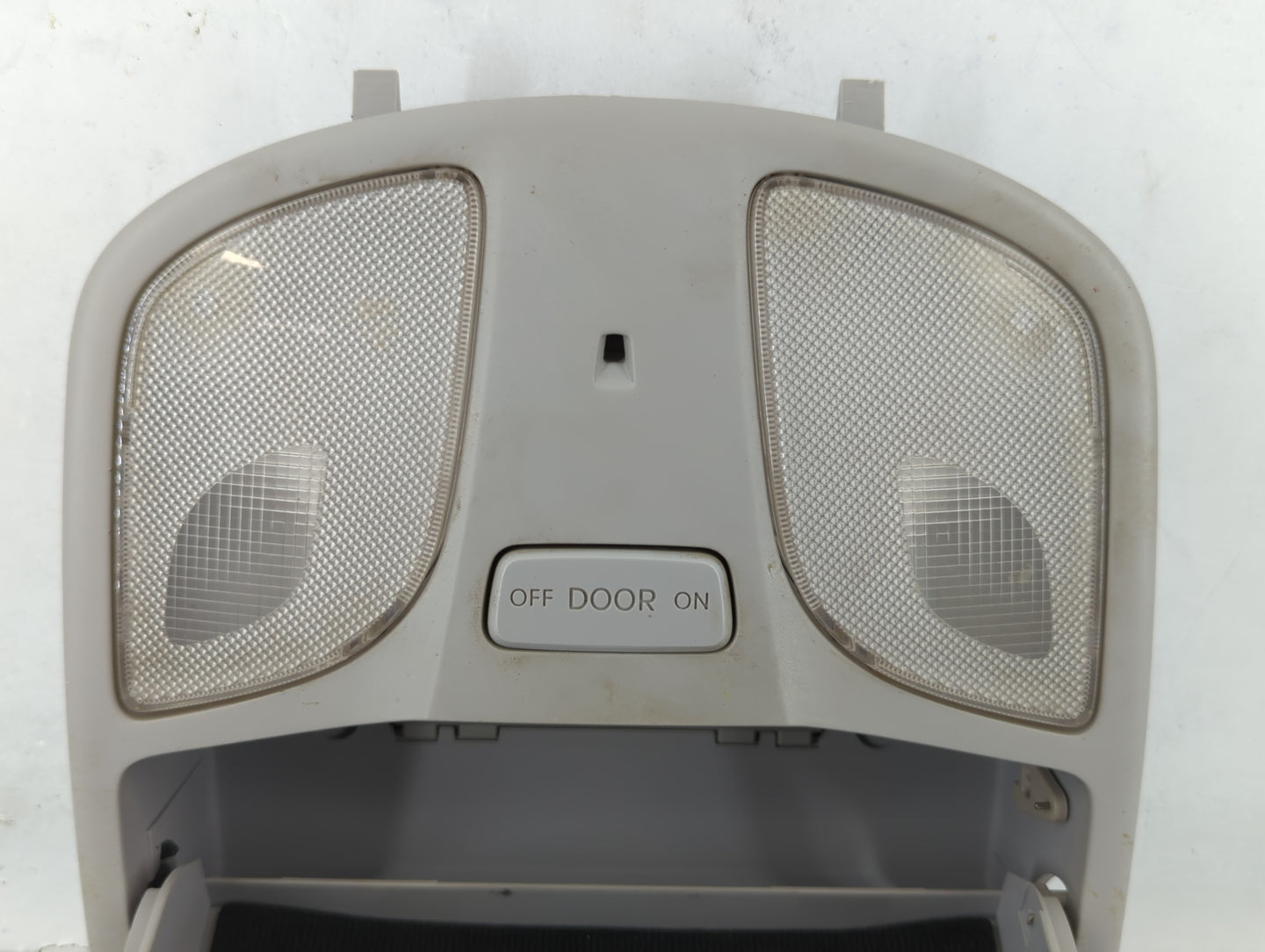 2011 Hyundai Sonata Overhead Roof Console - Oemusedautoparts1.com