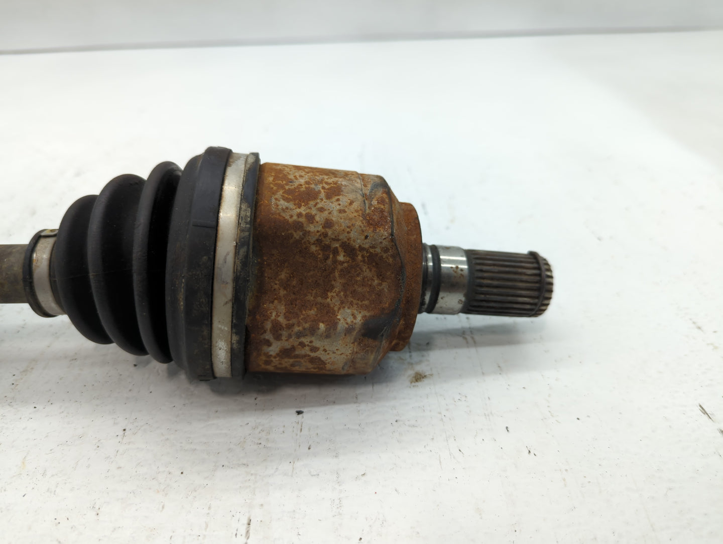 2011-2014 Hyundai Sonata Axle Shaft Front Driver Cv C/v - Oemusedautoparts1.com