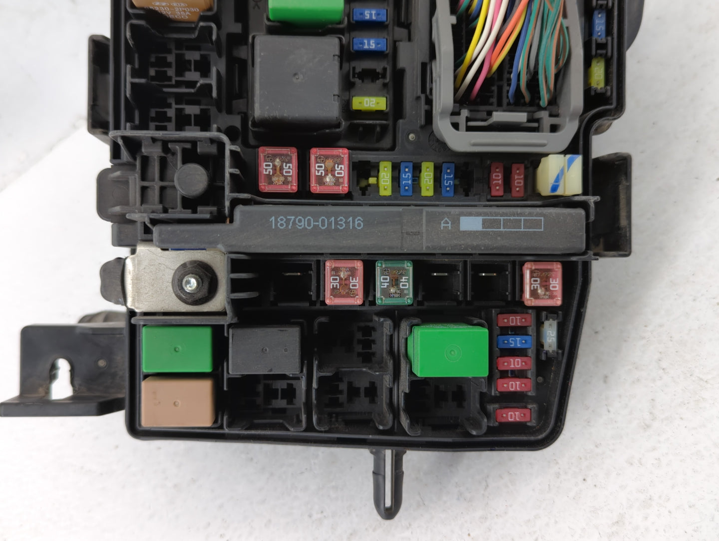 2011-2014 Hyundai Sonata Fusebox Fuse Box Panel Relay Module P/N:91950-3S712 Fits Fits 2011 2012 2013 2014 OEM Used Auto Par