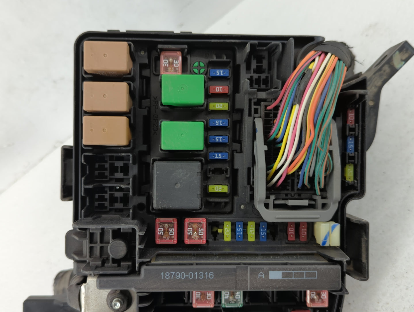 2011-2014 Hyundai Sonata Fusebox Fuse Box Panel Relay Module P/N:91950-3S712 Fits Fits 2011 2012 2013 2014 OEM Used Auto Par
