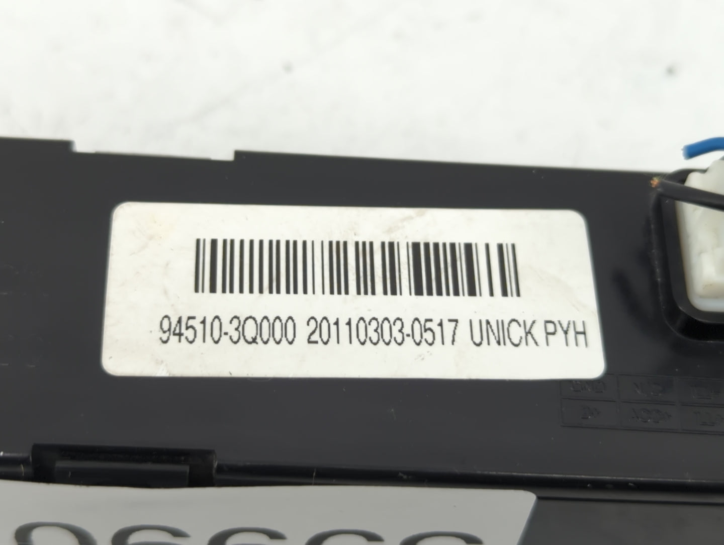 2011-2011 Hyundai Sonata Information Display Screen - Oemusedautoparts1.com