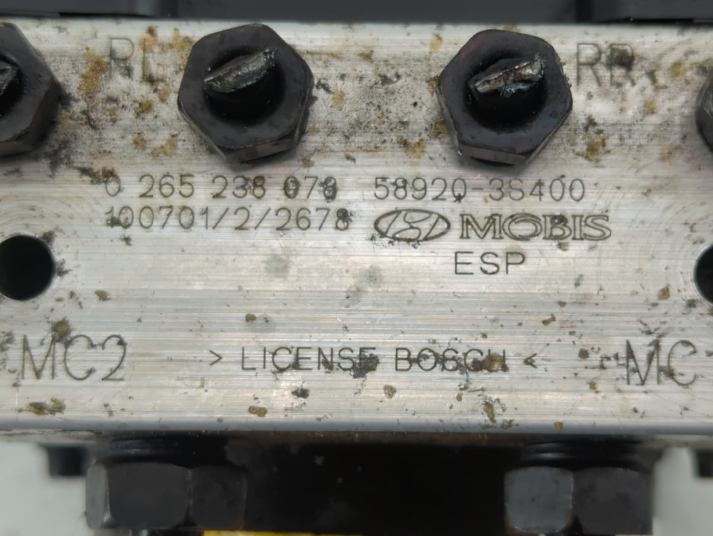 2011-2013 Hyundai Sonata ABS Pump Control Module Replacement P/N:58920-3S400 0 265 238 078 Fits Fits 2011 2012 2013 OEM Used