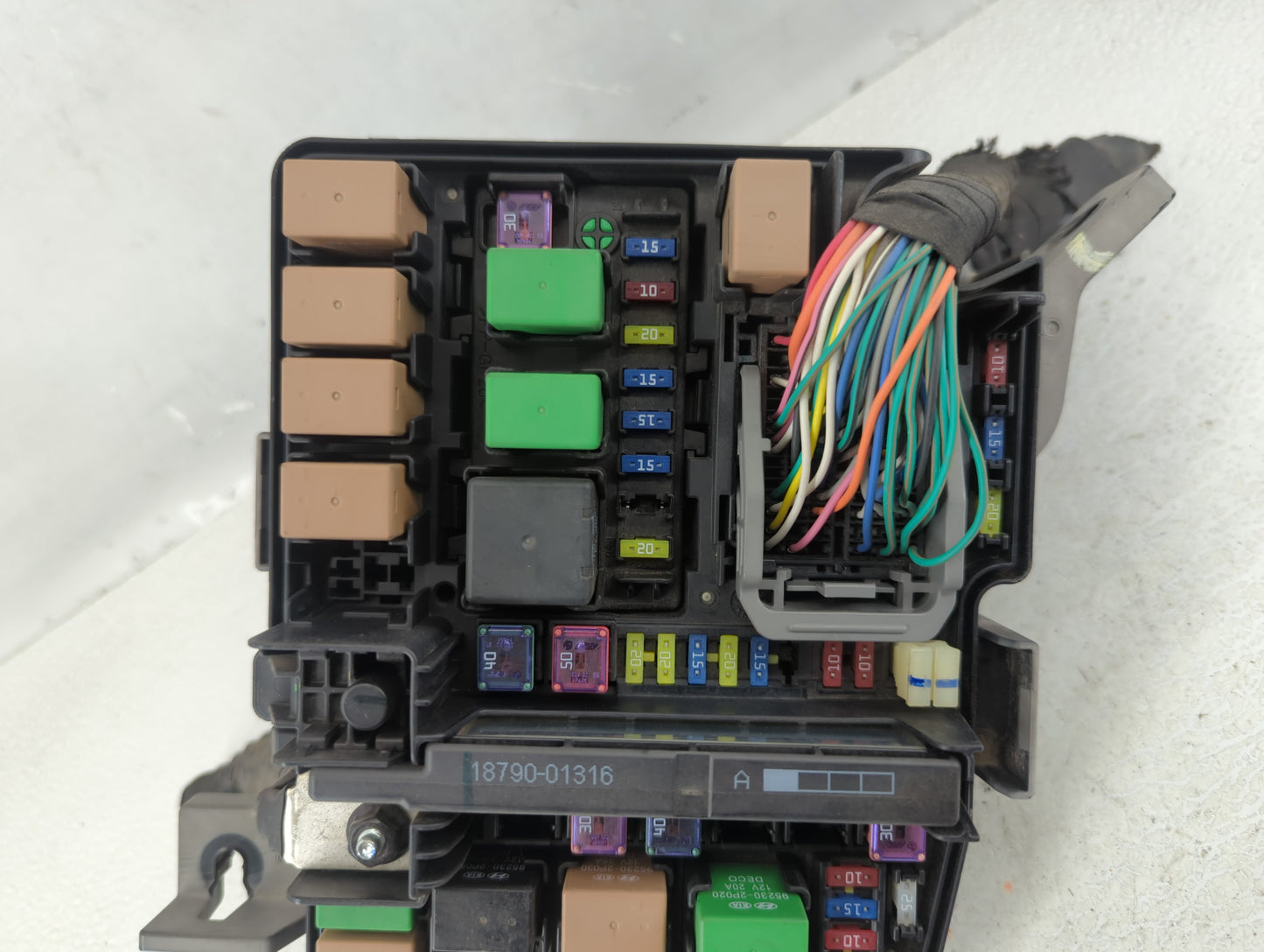 2011-2014 Hyundai Sonata Fusebox Fuse Box Panel Relay Module P/N:91950-3S711 Fits Fits 2011 2012 2013 2014 OEM Used Auto Par