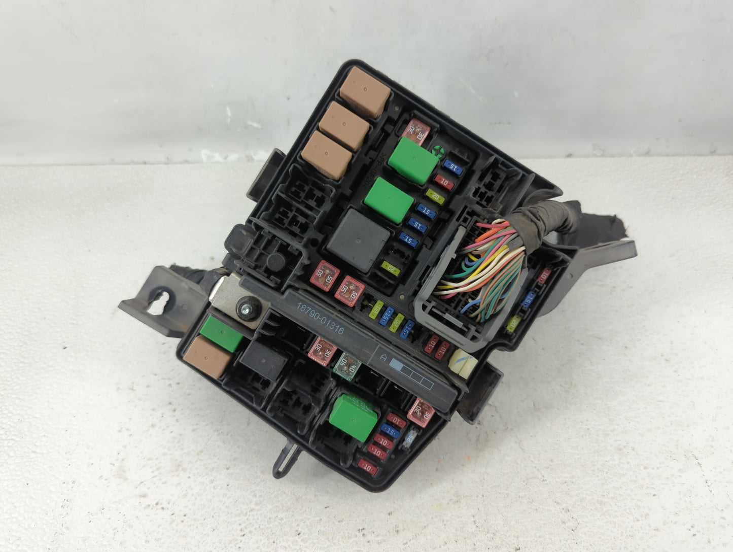 2011-2014 Hyundai Sonata Fusebox Fuse Box Panel Relay Module P/N:91950-3S712 Fits Fits 2011 2012 2013 2014 OEM Used Auto Par