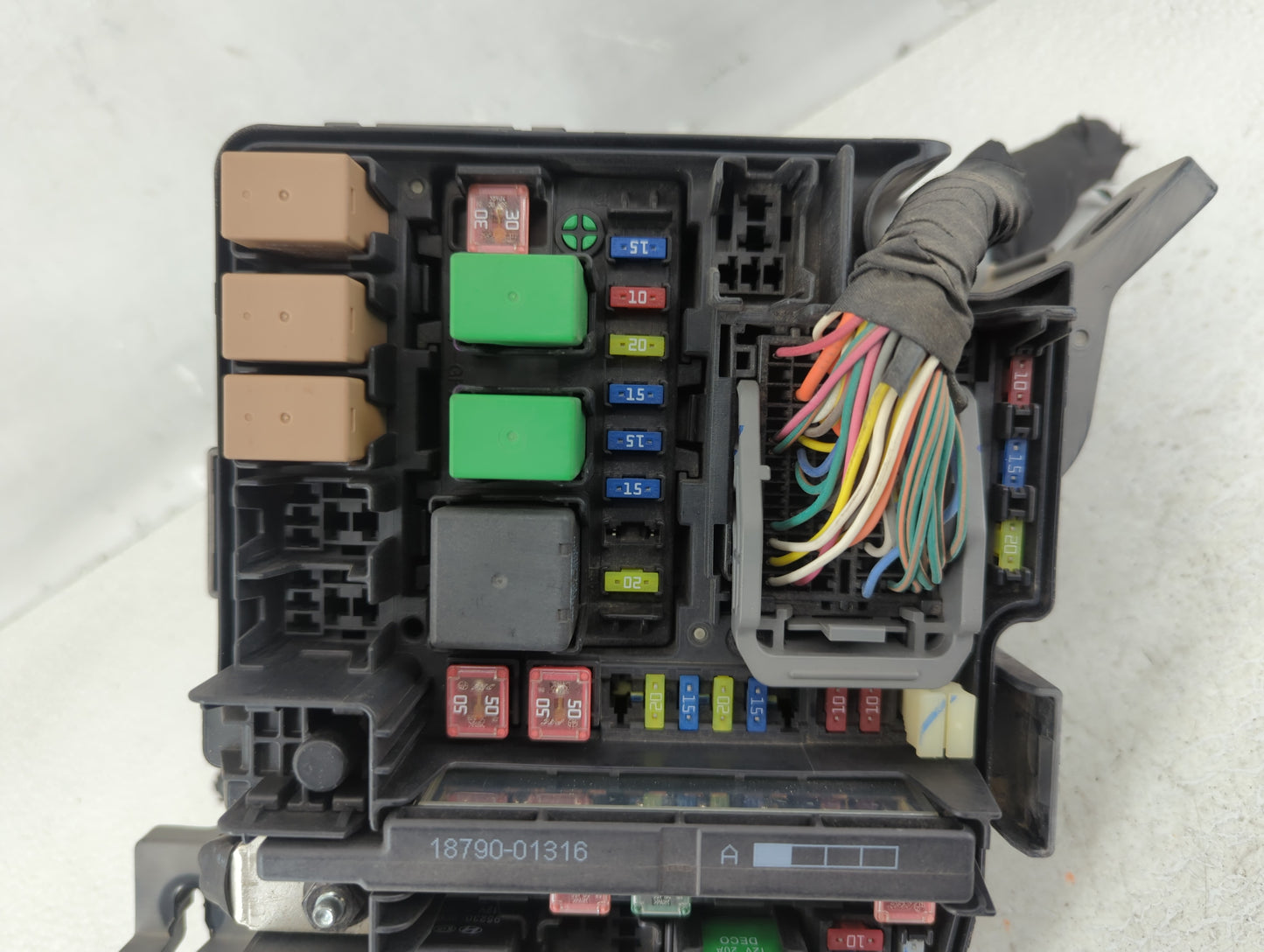 2011-2014 Hyundai Sonata Fusebox Fuse Box Panel Relay Module P/N:91950-3S712 Fits Fits 2011 2012 2013 2014 OEM Used Auto Par