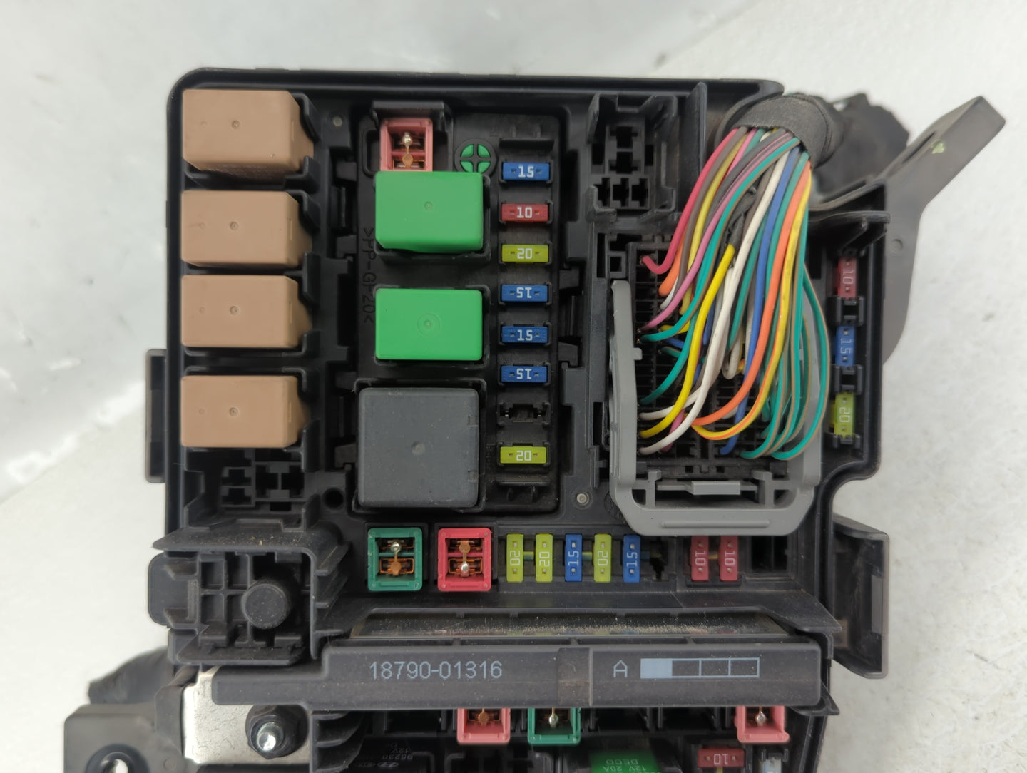2011-2014 Hyundai Sonata Fusebox Fuse Box Panel Relay Module P/N:91950-3S711 Fits Fits 2011 2012 2013 2014 OEM Used Auto Par
