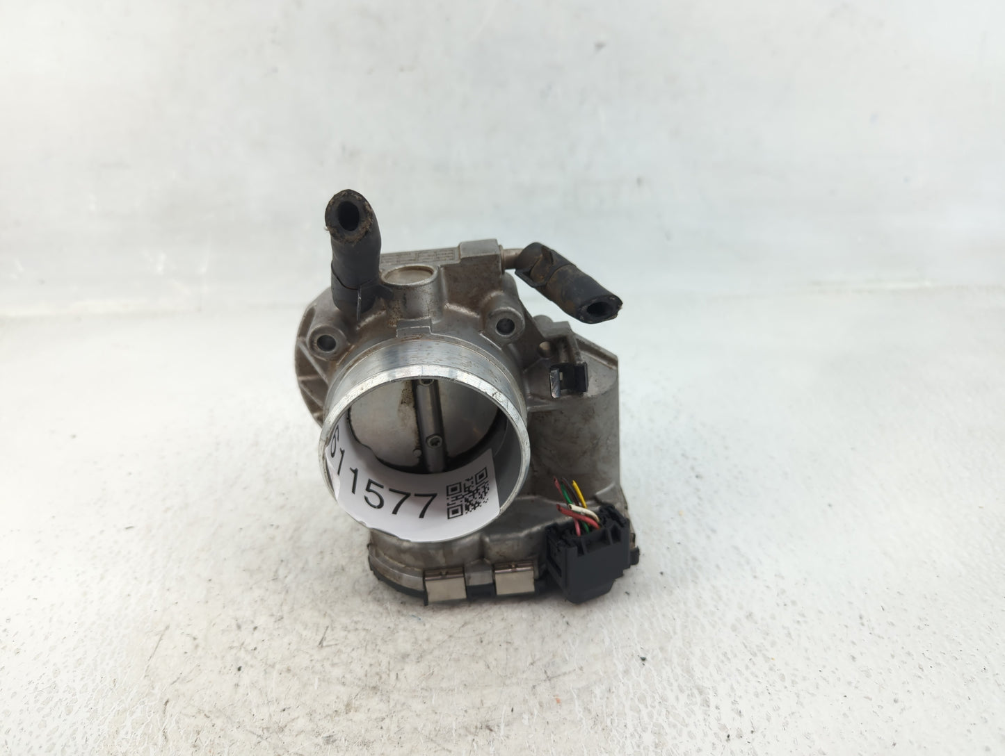 2011-2015 Hyundai Sonata Throttle Body P/N:35100-2G800 Fits Fits 2011 2012 2013 2014 2015 2016 OEM Used Auto Parts - Oemused
