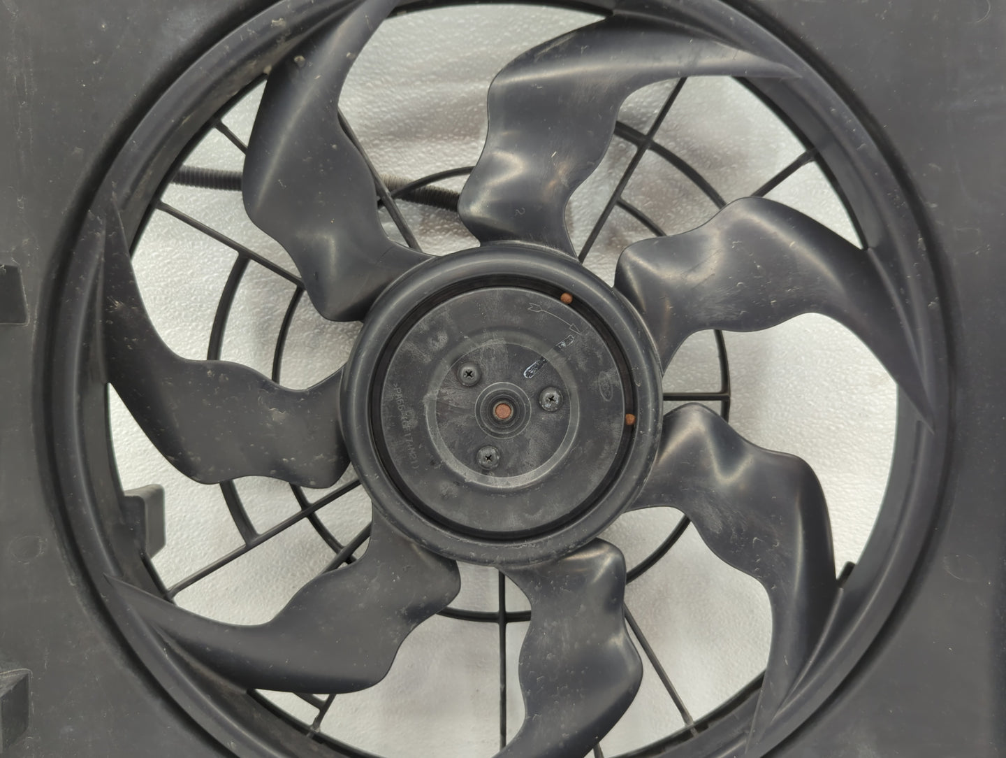 2011-2013 Hyundai Sonata Left Radiator Fan Motor Assembly - Oemusedautoparts1.com