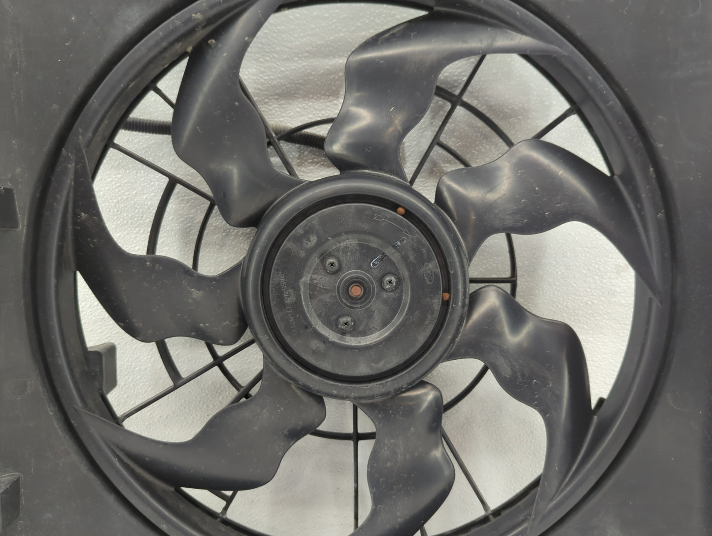 2011-2013 Hyundai Sonata Left Radiator Fan Motor Assembly - Oemusedautoparts1.com