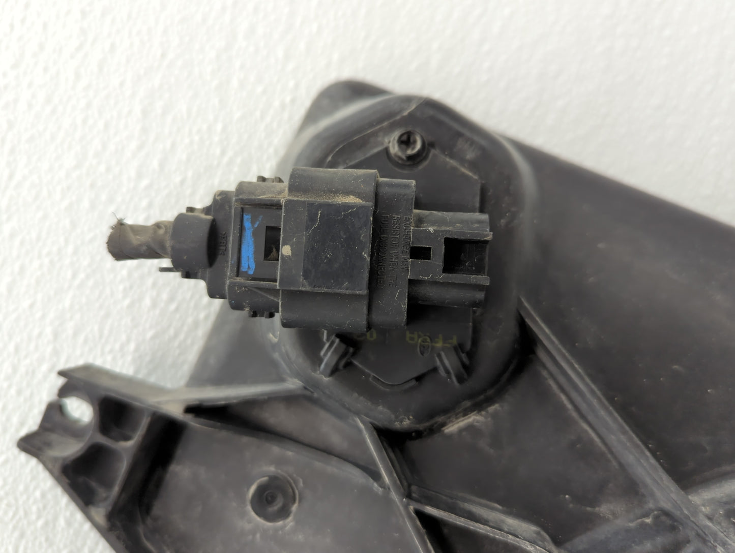 2011-2013 Hyundai Sonata Left Radiator Fan Motor Assembly - Oemusedautoparts1.com