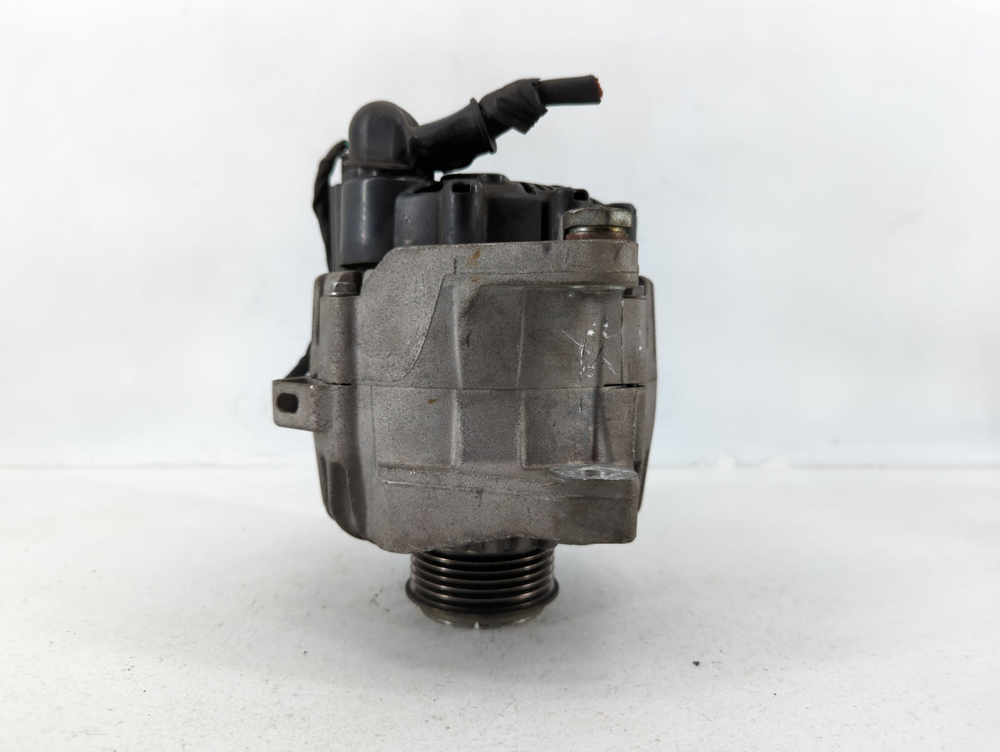 2011-2013 Hyundai Sonata Alternator Replacement Generator Charging Assembly Engine OEM P/N:2606184 B 37300-2G150 Fits OEM Us