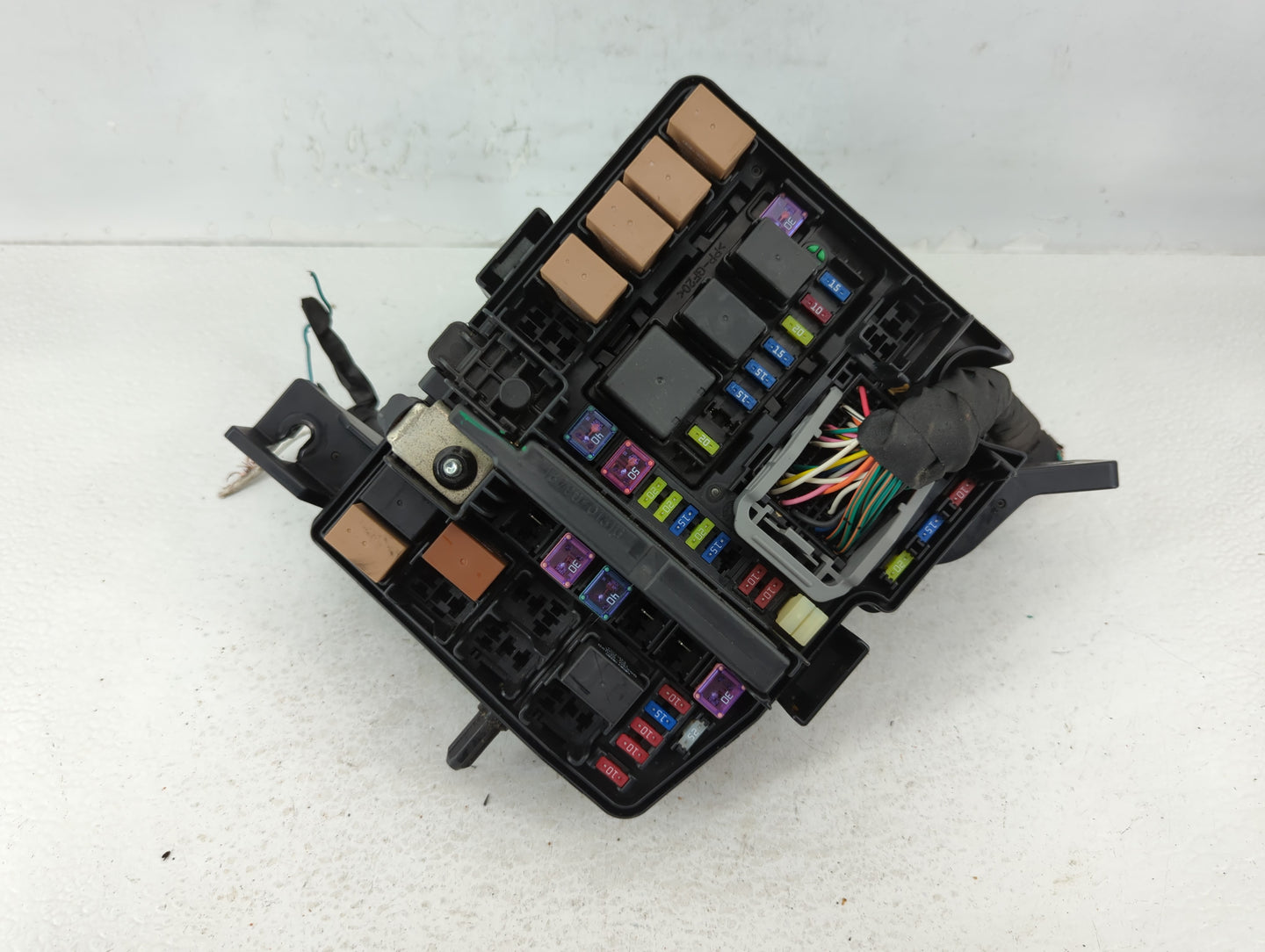 2011-2014 Hyundai Sonata Fusebox Fuse Box Panel Relay Module P/N:91950-3S711 Fits Fits 2011 2012 2013 2014 OEM Used Auto Par