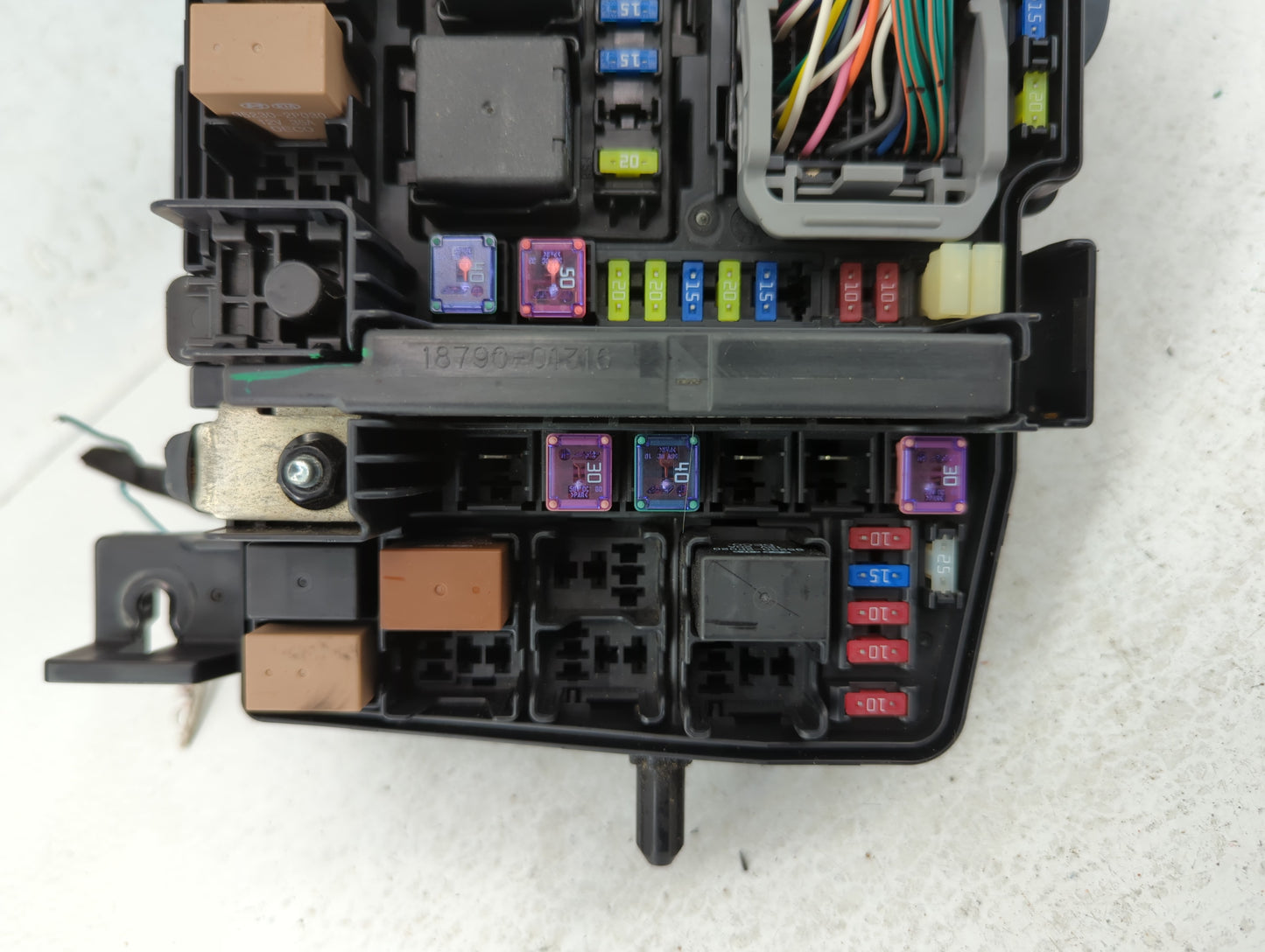 2011-2014 Hyundai Sonata Fusebox Fuse Box Panel Relay Module P/N:91950-3S711 Fits Fits 2011 2012 2013 2014 OEM Used Auto Par