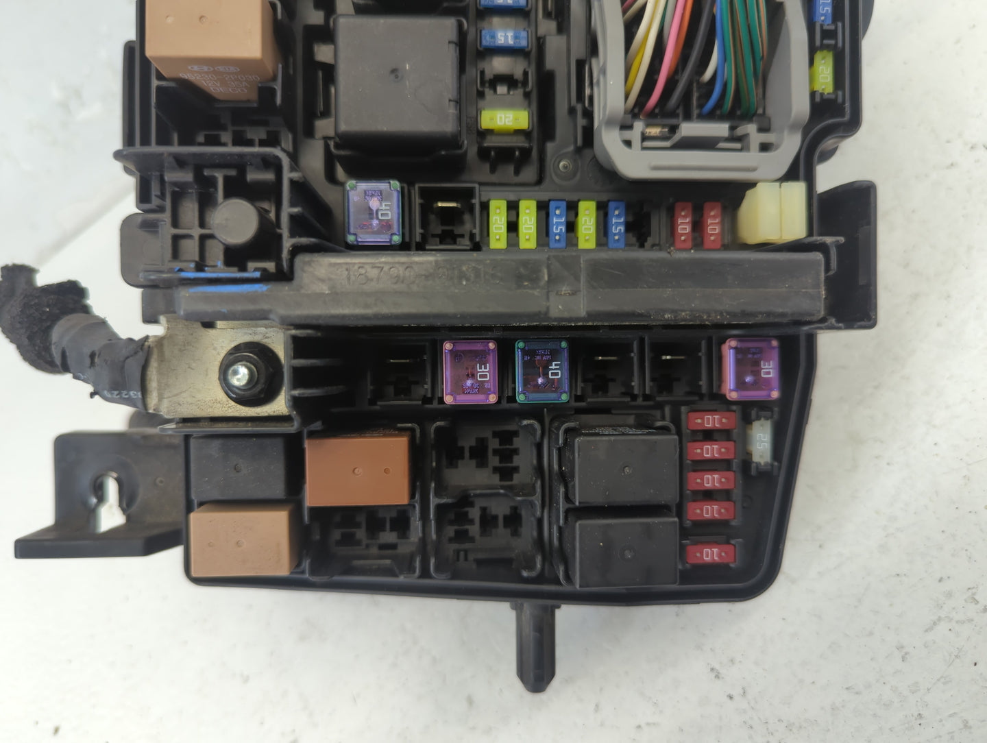 2011-2014 Hyundai Sonata Fusebox Fuse Box Panel Relay Module P/N:VS912003Q100MC Fits Fits 2011 2012 2013 2014 OEM Used Auto 