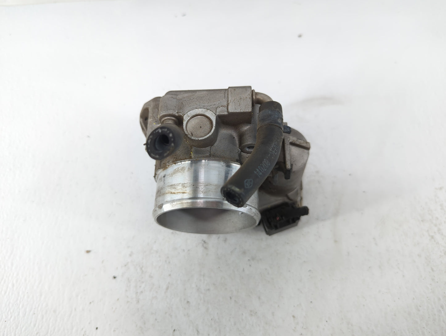 2011-2014 Hyundai Sonata Throttle Body P/N:35100-26 700 Fits Fits 2011 2012 2013 2014 2015 2016 OEM Used Auto Parts - Oemuse
