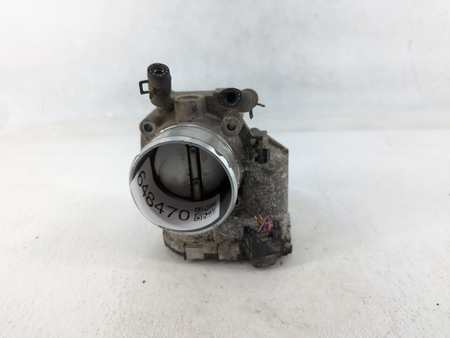 2011-2014 Hyundai Sonata Throttle Body P/N:35100-2G700 Fits Fits 2011 2012 2013 2014 2015 2016 OEM Used Auto Parts - Oemused