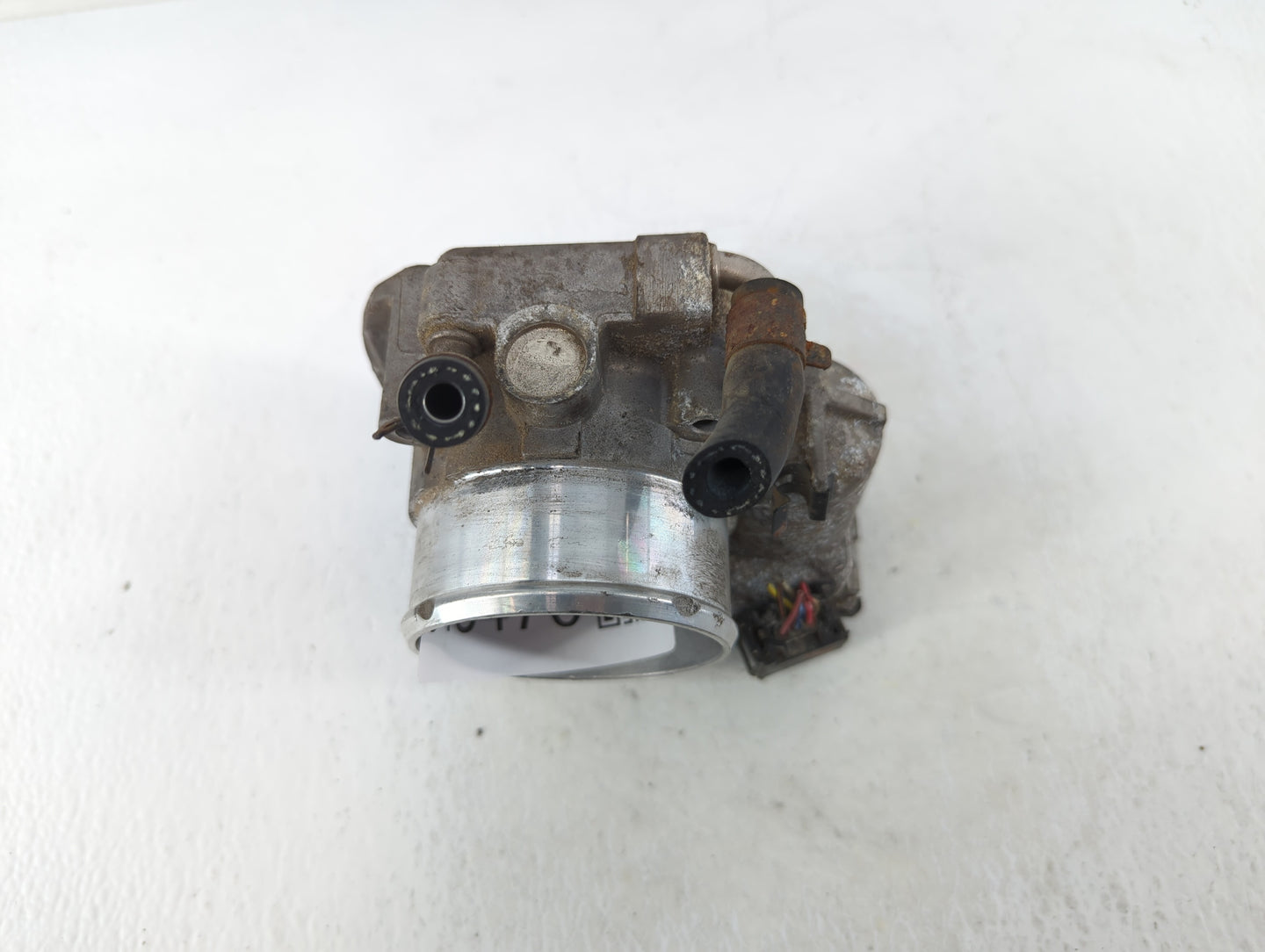 2011-2014 Hyundai Sonata Throttle Body P/N:35100-2G700 Fits Fits 2011 2012 2013 2014 2015 2016 OEM Used Auto Parts - Oemused