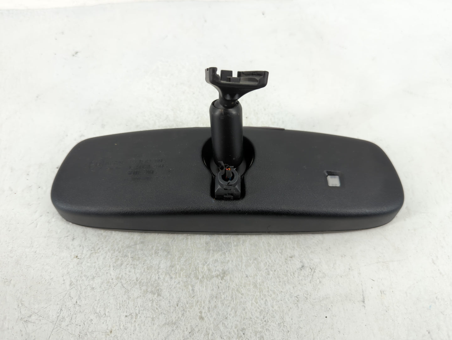 2011 Hyundai Sonata Interior Rear View Mirror Replacement OEM P/N:E11015894 Fits OEM Used Auto Parts - Oemusedautoparts1.com