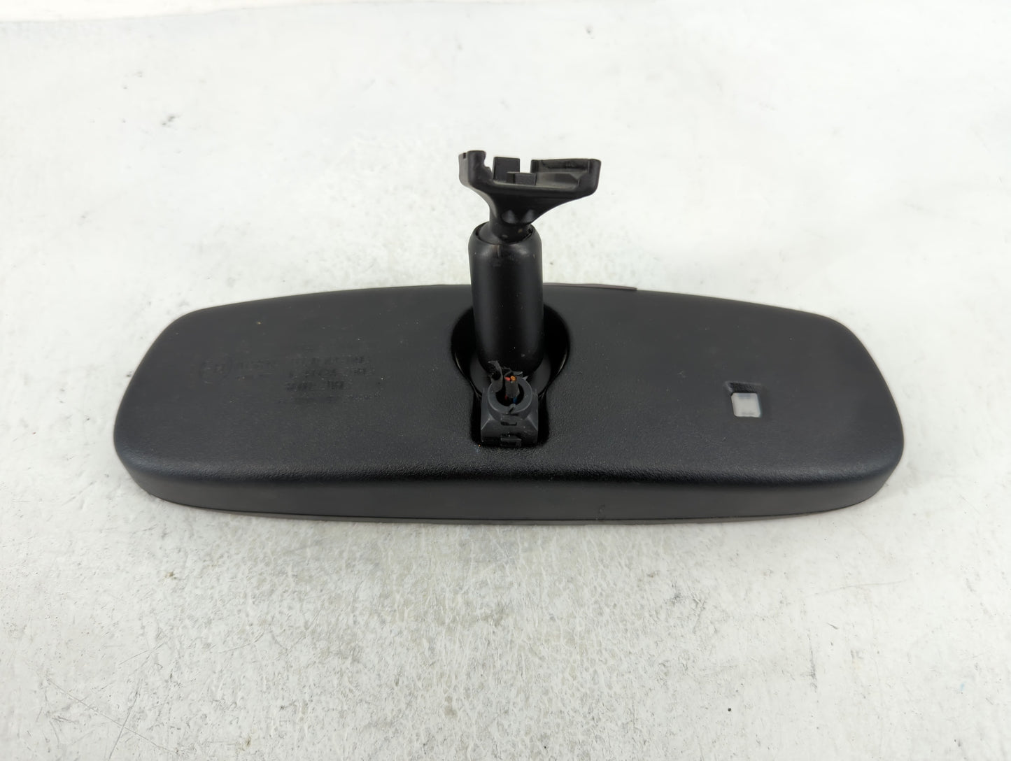 2011 Hyundai Sonata Interior Rear View Mirror Replacement OEM P/N:E11015894 Fits OEM Used Auto Parts - Oemusedautoparts1.com