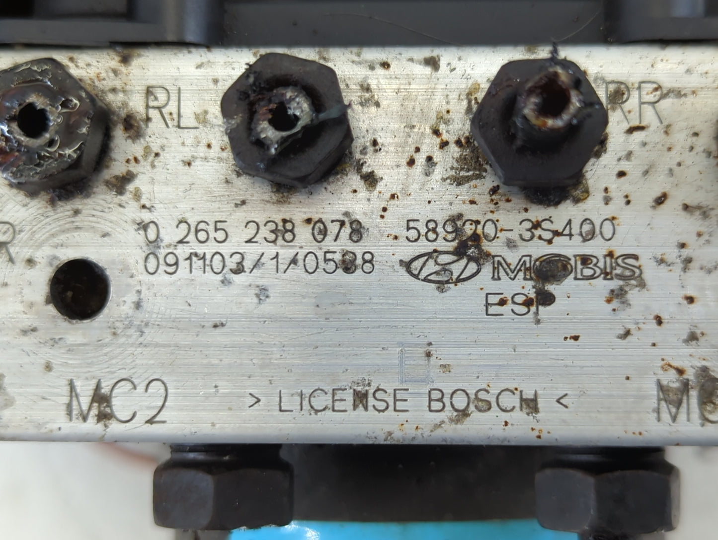 2011-2013 Hyundai Sonata ABS Pump Control Module Replacement P/N:58920-3S400 0 265 238 078 Fits Fits 2011 2012 2013 OEM Used