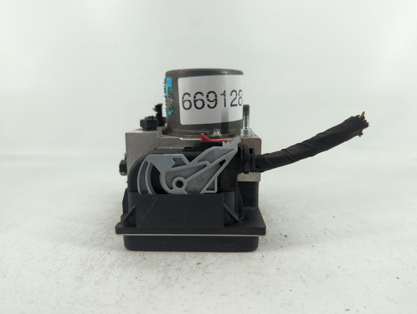 2011-2013 Hyundai Sonata ABS Pump Control Module Replacement P/N:58920-30500 0 265 238 094 Fits Fits 2011 2012 2013 OEM Used