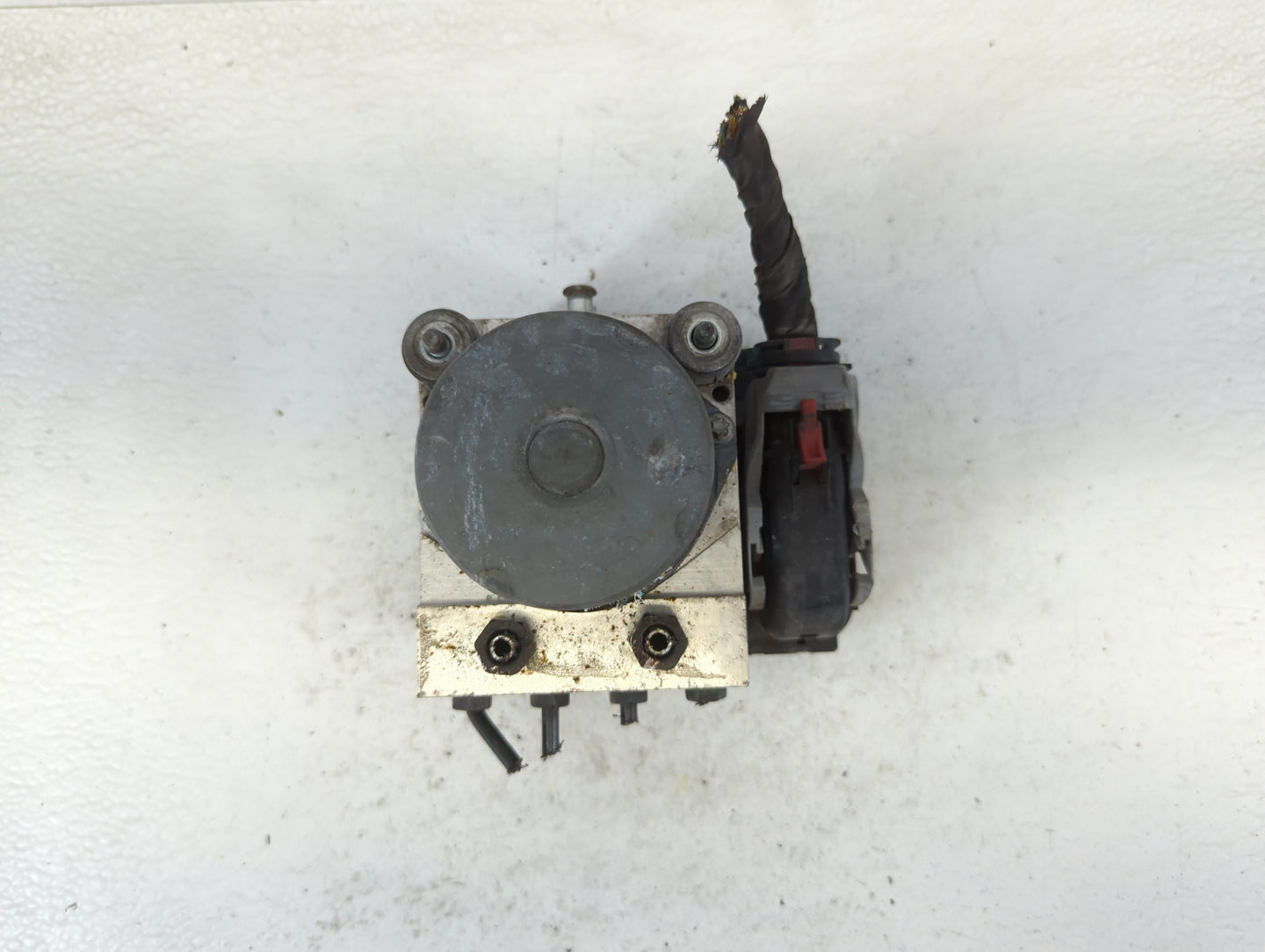 2011-2013 Hyundai Sonata ABS Pump Control Module Replacement P/N:58920-30500 0 205 238 094 Fits Fits 2011 2012 2013 OEM Used