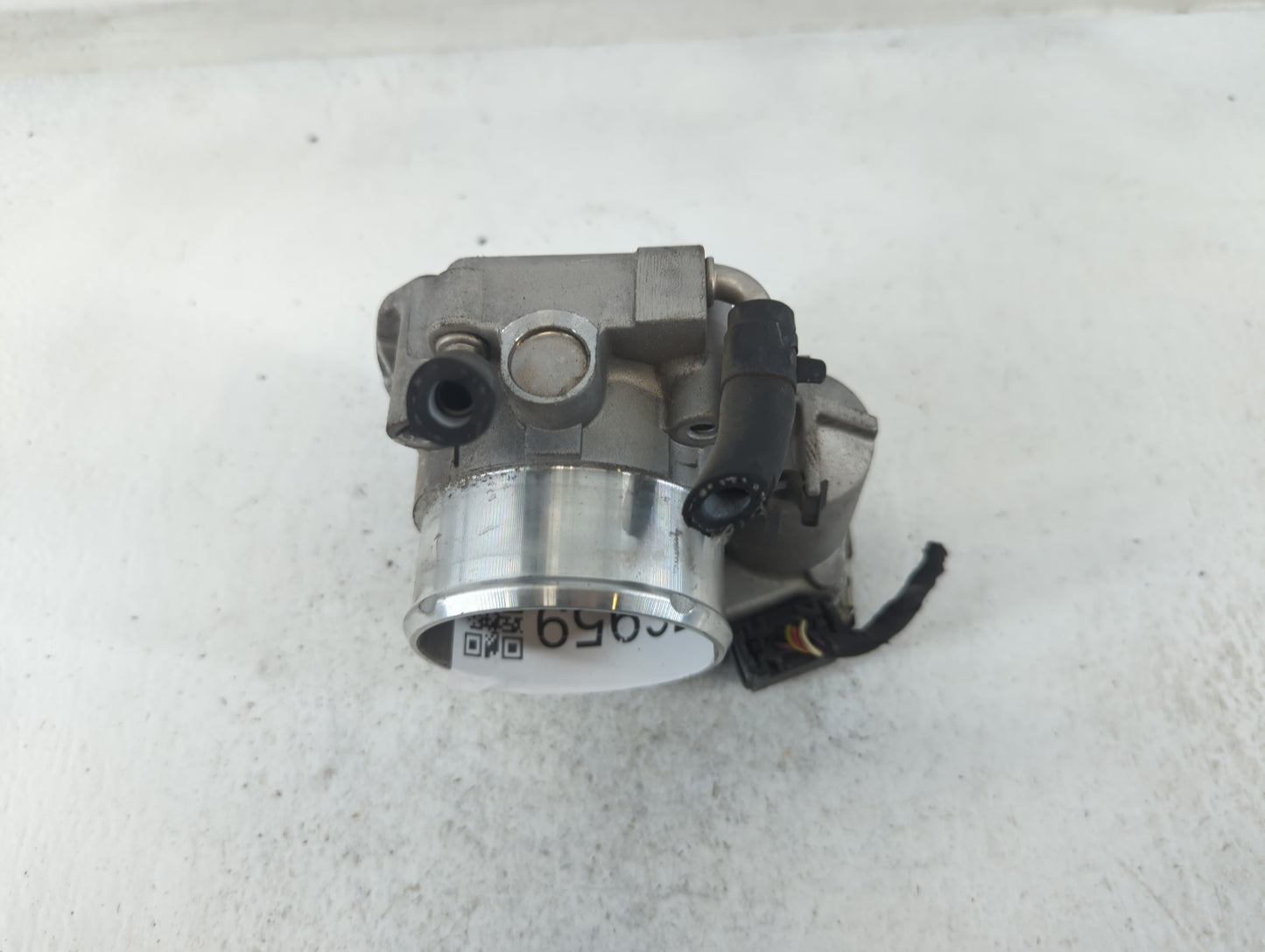 2011-2014 Hyundai Sonata Throttle Body P/N:35100-2G700 Fits Fits 2011 2012 2013 2014 2015 2016 OEM Used Auto Parts - Oemused