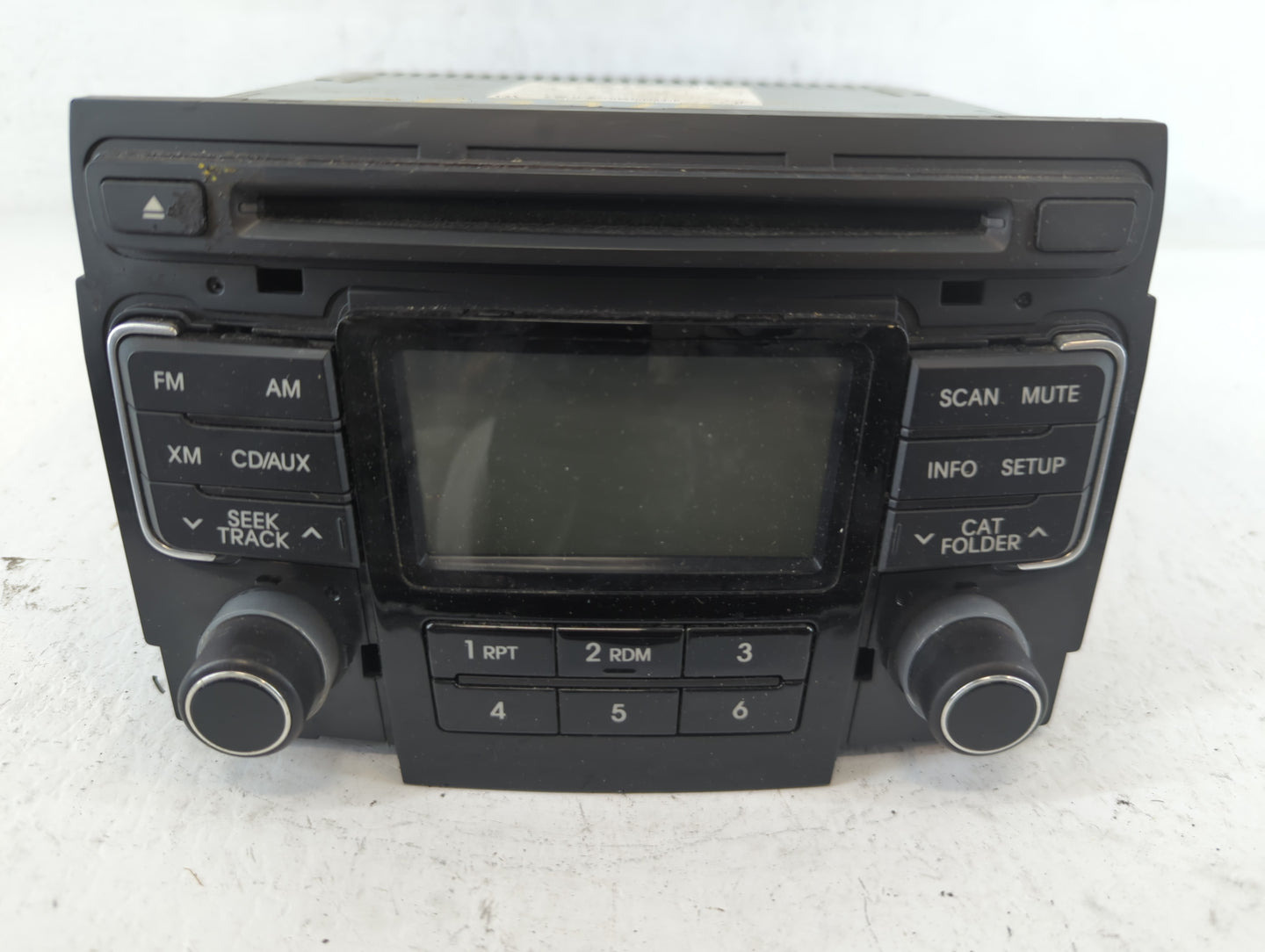 2011-2011 Hyundai Sonata Am Fm Cd Player Radio Receiver - Oemusedautoparts1.com