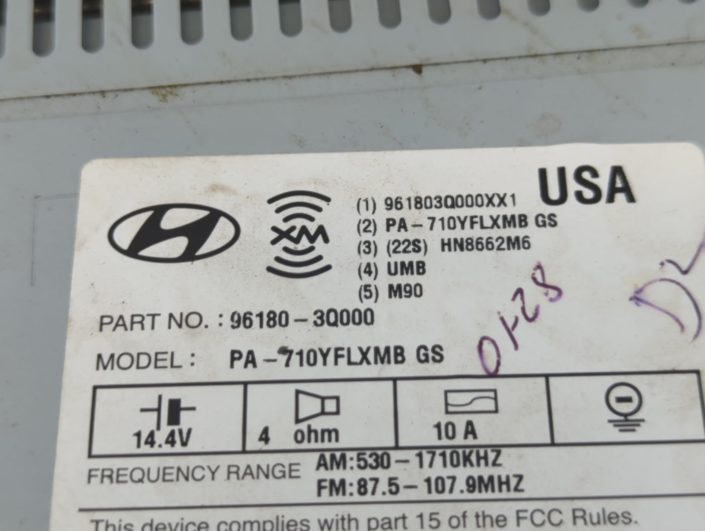 2011-2011 Hyundai Sonata Am Fm Cd Player Radio Receiver - Oemusedautoparts1.com
