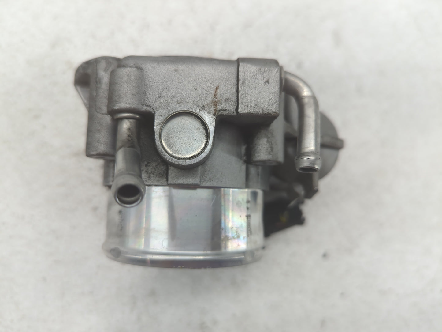 2011-2014 Hyundai Sonata Throttle Body P/N:90 4501 0001 35100-2G700 Fits Fits 2011 2012 2013 2014 2015 2016 OEM Used Auto Pa