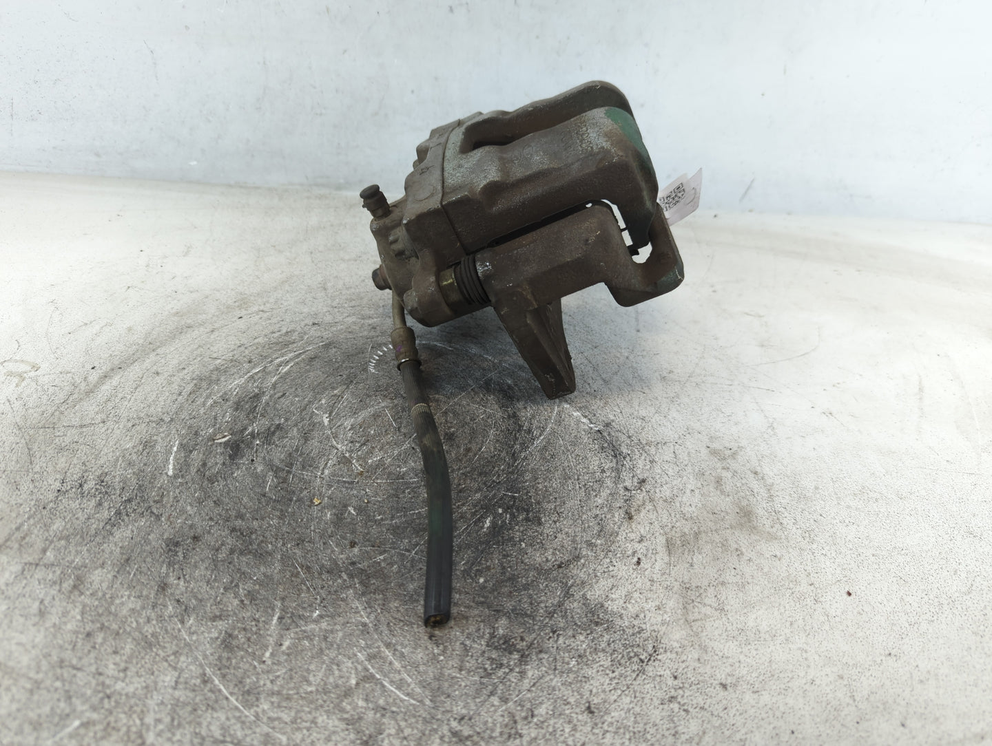 2011-2014 Hyundai Sonata Front Driver Left Brake Caliper - Oemusedautoparts1.com