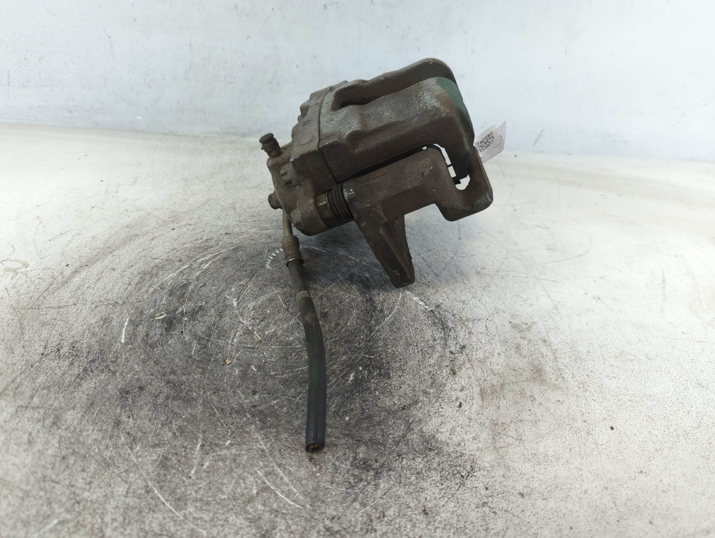 2011-2014 Hyundai Sonata Front Driver Left Brake Caliper - Oemusedautoparts1.com