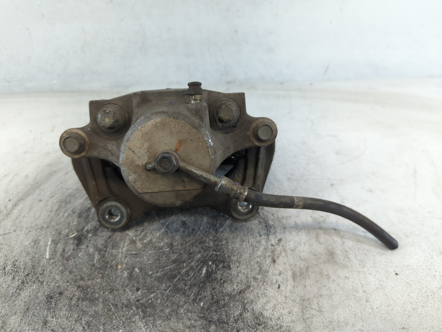 2011-2014 Hyundai Sonata Front Driver Left Brake Caliper - Oemusedautoparts1.com