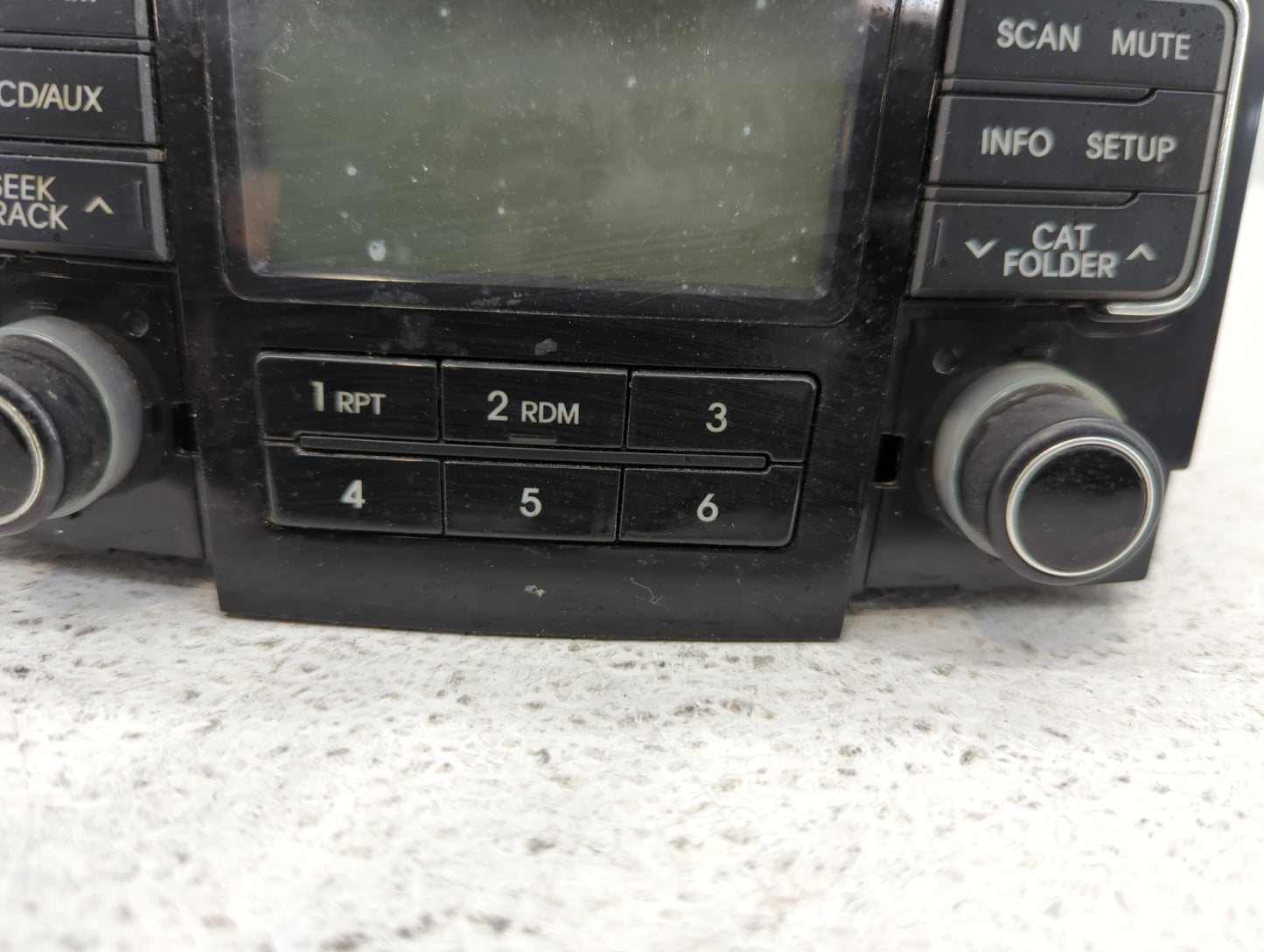 2011-2011 Hyundai Sonata Am Fm Cd Player Radio Receiver - Oemusedautoparts1.com