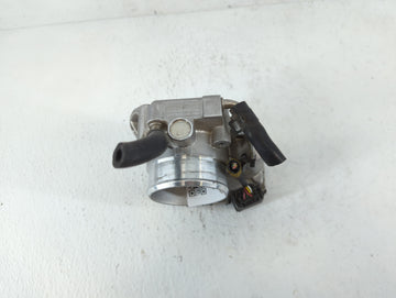 2011-2015 Hyundai Sonata Throttle Body P/N:35100-2G800 Fits Fits 2011 2012 2013 2014 2015 2016 OEM Used Auto Parts