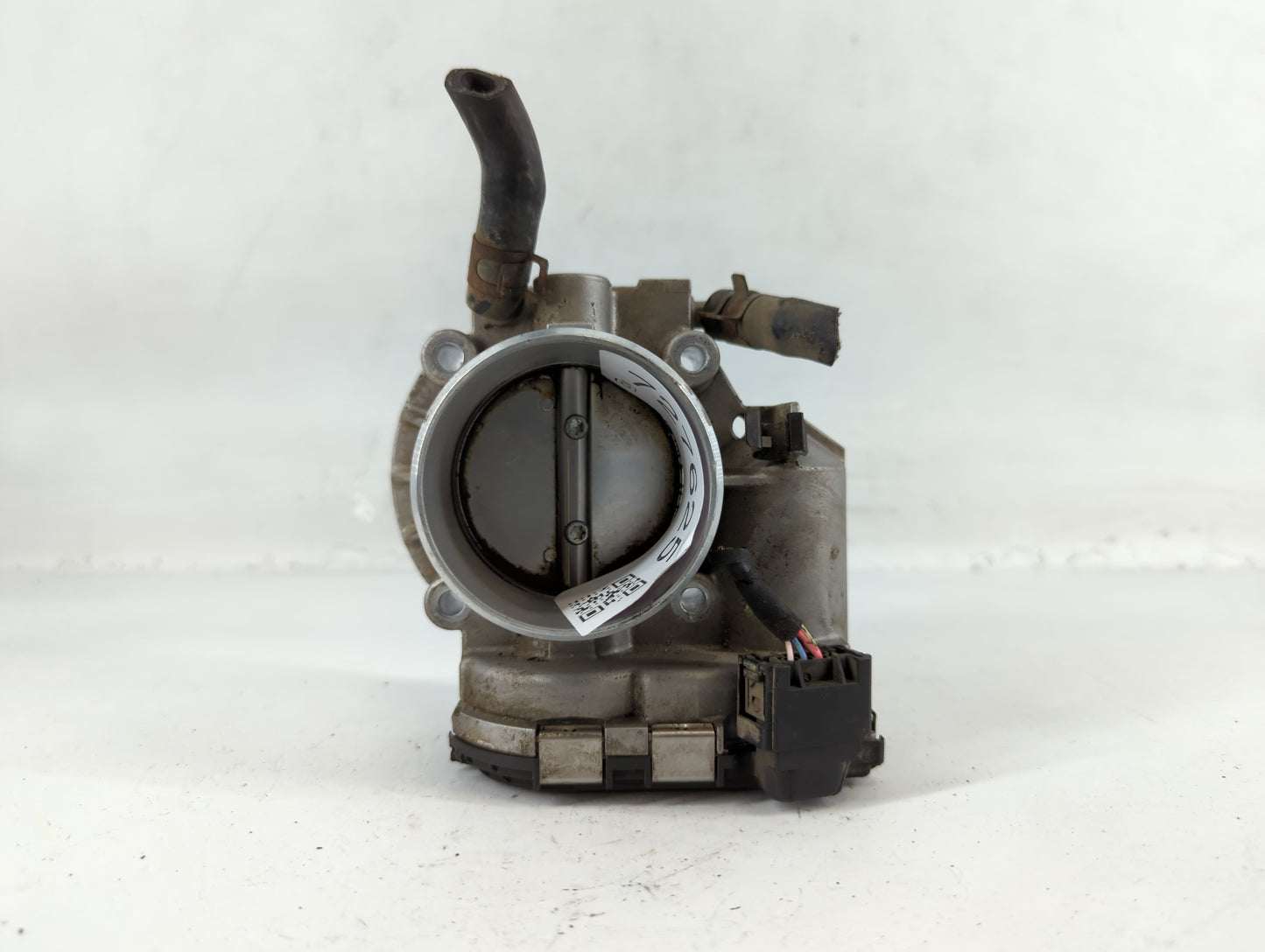 2011-2014 Hyundai Sonata Throttle Body P/N:35100-2G800 Fits Fits 2011 2012 2013 2014 2015 2016 OEM Used Auto Parts - Oemused