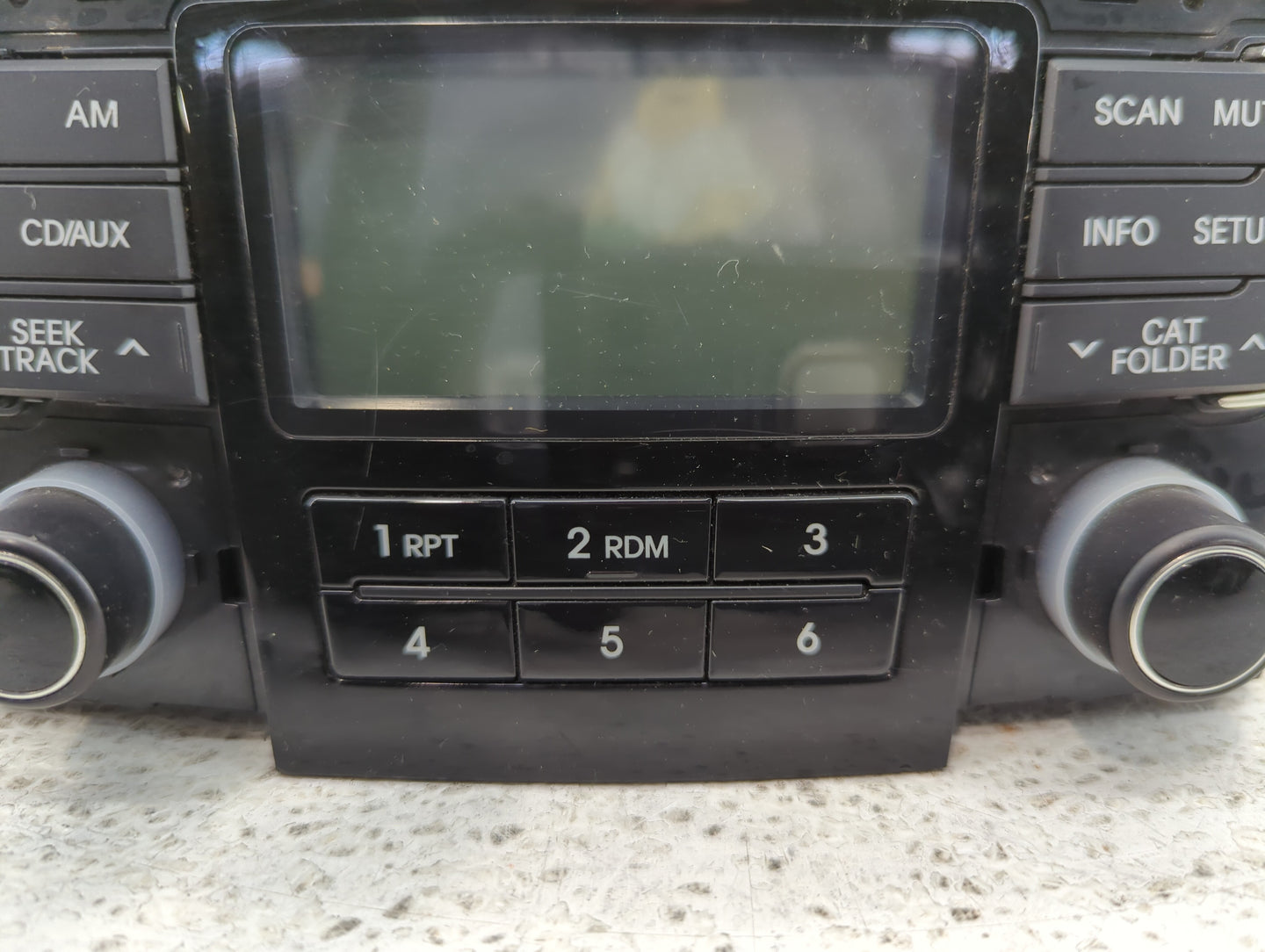 2011-2015 Hyundai Sonata Am Fm Cd Player Radio Receiver - Oemusedautoparts1.com