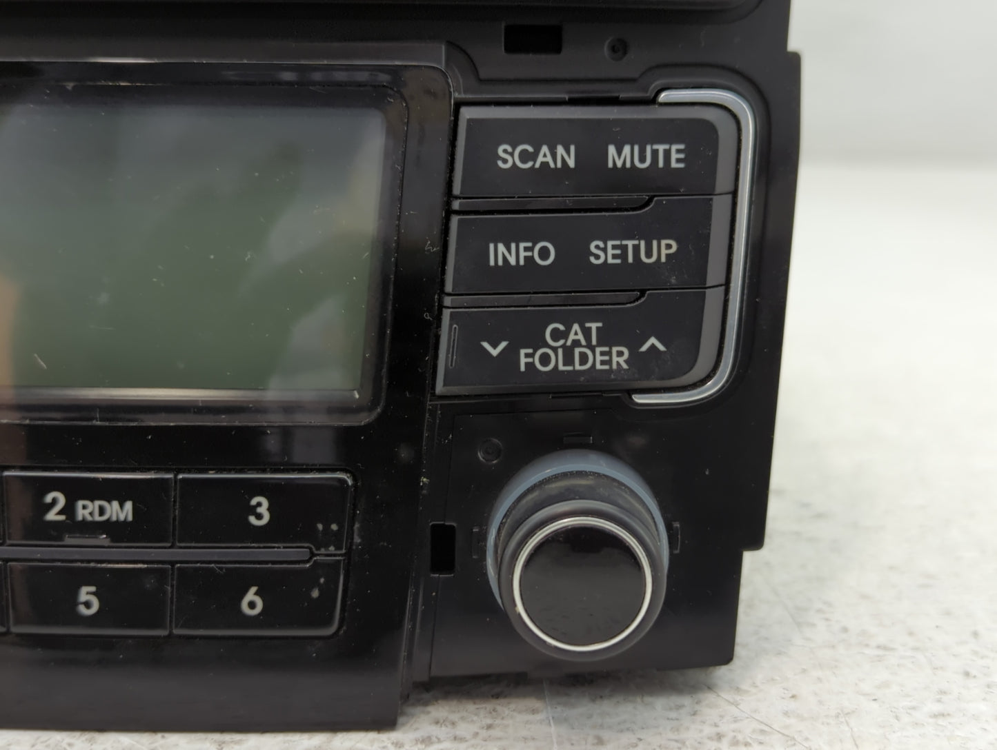 2011-2011 Hyundai Sonata Am Fm Cd Player Radio Receiver - Oemusedautoparts1.com