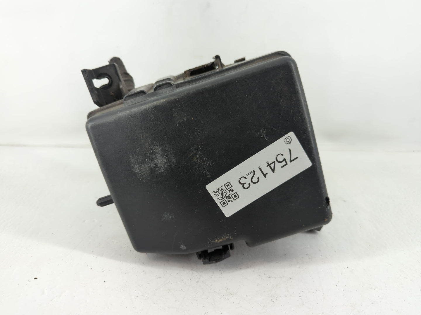 2011-2014 Hyundai Sonata Fusebox Fuse Box Panel Relay Module P/N:91950-3S711 Fits Fits 2011 2012 2013 2014 OEM Used Auto Par