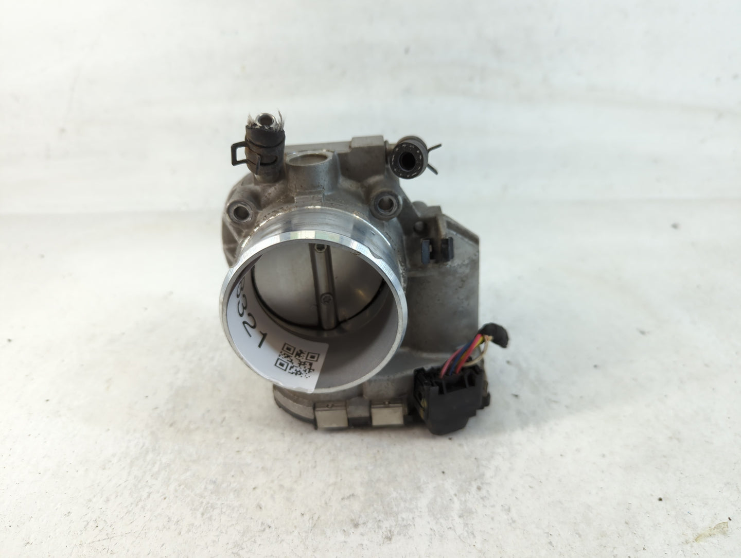 2011-2014 Hyundai Sonata Throttle Body P/N:35100-2G700 Fits Fits 2011 2012 2013 2014 2015 2016 OEM Used Auto Parts - Oemused