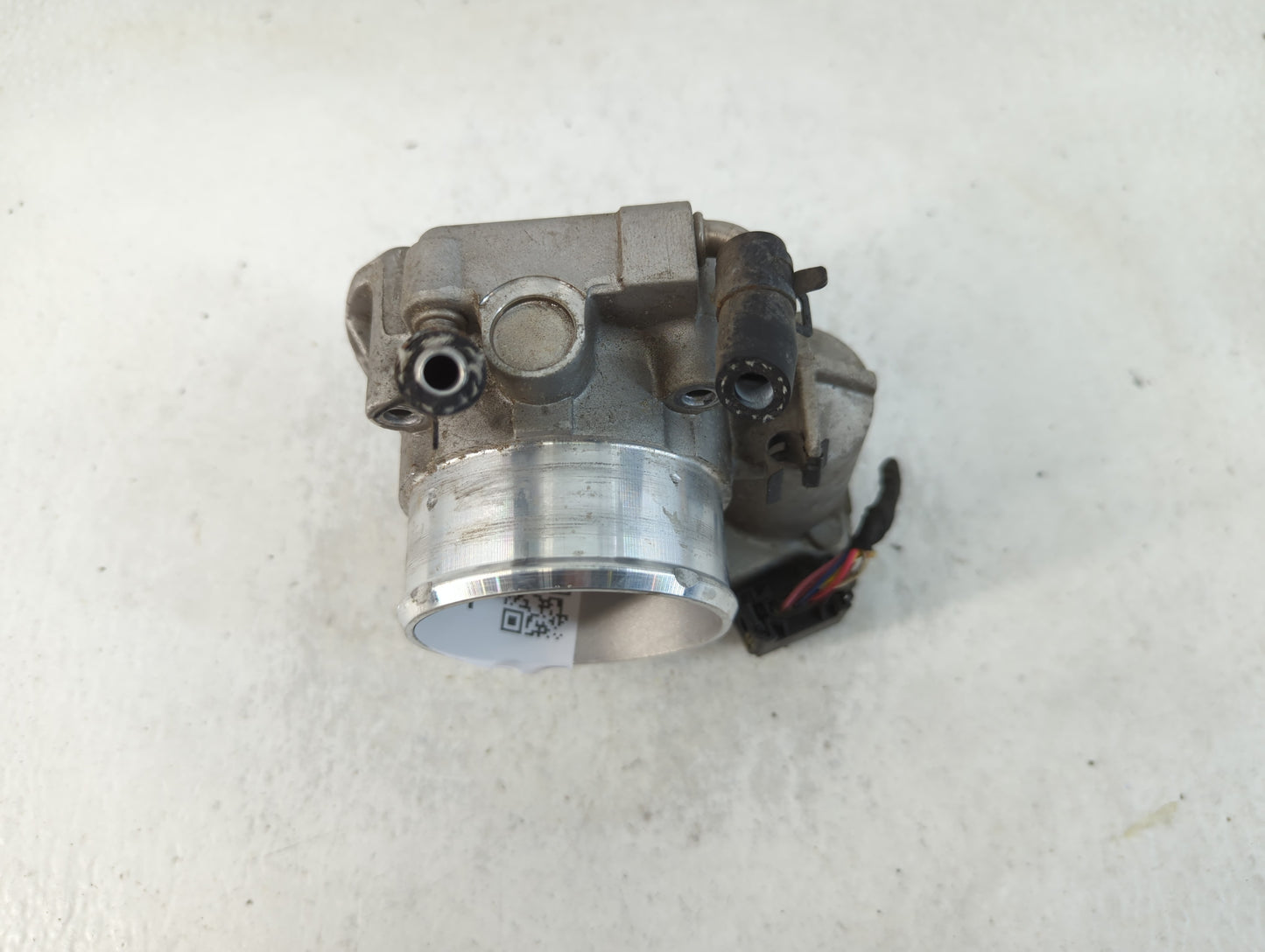 2011-2014 Hyundai Sonata Throttle Body P/N:35100-2G700 Fits Fits 2011 2012 2013 2014 2015 2016 OEM Used Auto Parts - Oemused