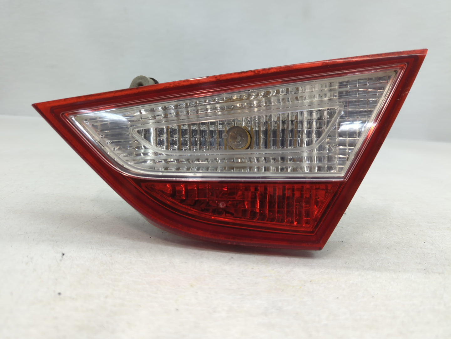 2011-2014 Hyundai Sonata Tail Light Assembly Passenger Right OEM P/N:92404-3Q Fits Fits 2011 2012 2013 2014 OEM Used Auto Pa
