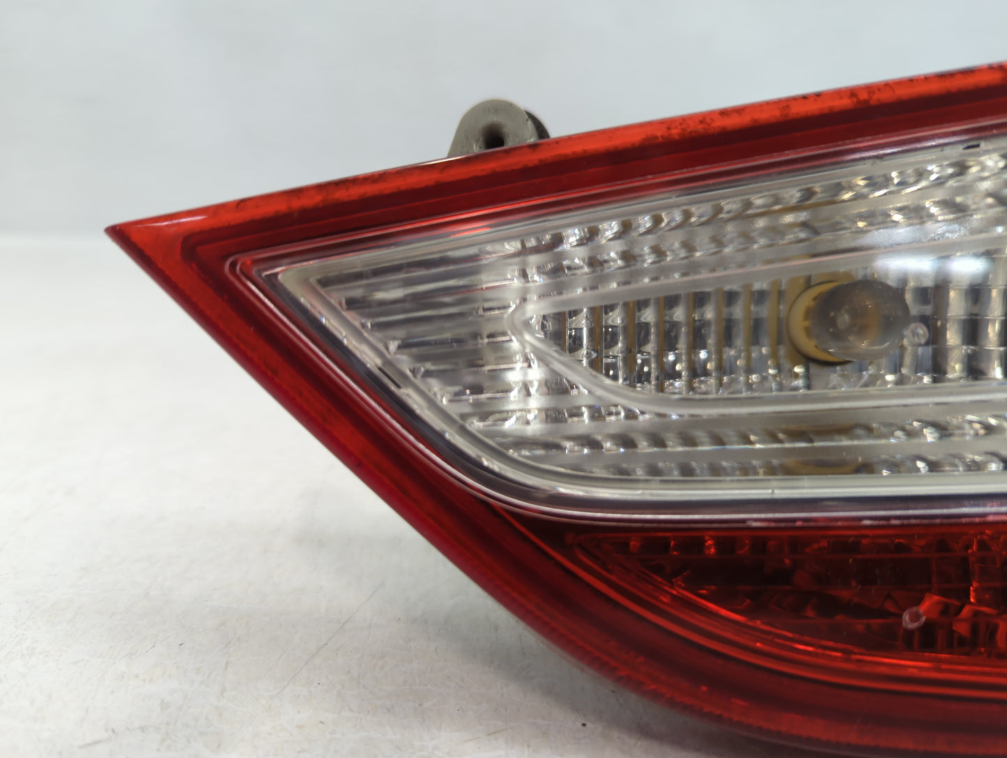 2011-2014 Hyundai Sonata Tail Light Assembly Passenger Right OEM P/N:92404-3Q Fits Fits 2011 2012 2013 2014 OEM Used Auto Pa