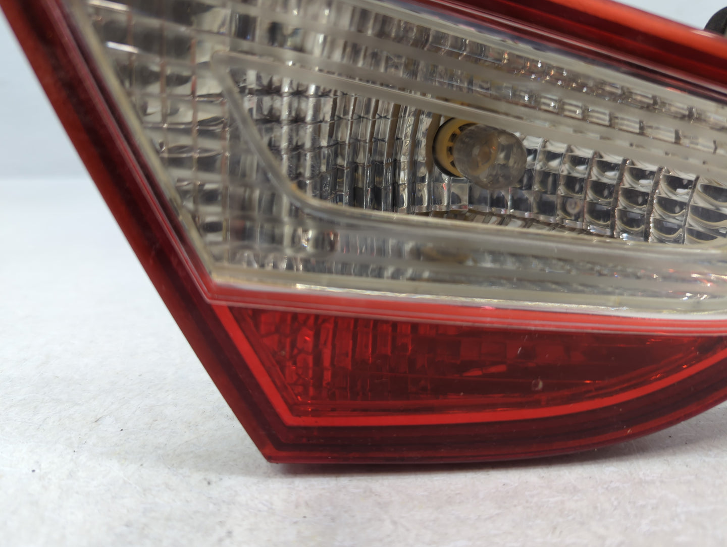 2011-2014 Hyundai Sonata Tail Light Assembly Passenger Right OEM P/N:92403-3Q Fits Fits 2011 2012 2013 2014 OEM Used Auto Pa