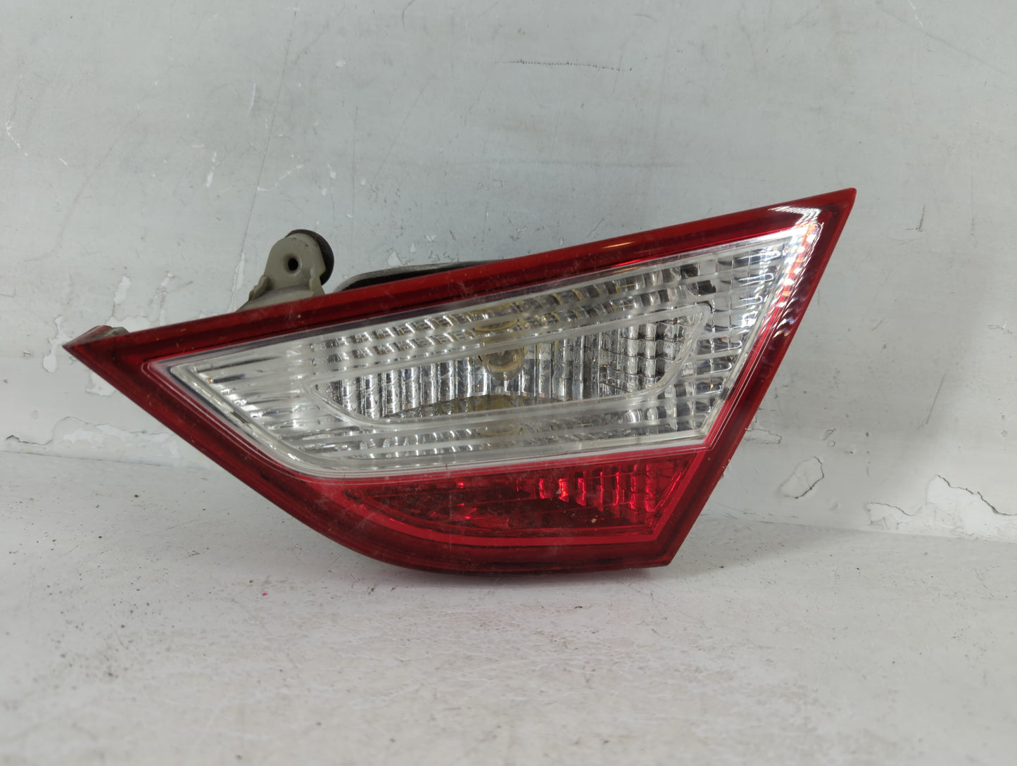 2011-2014 Hyundai Sonata Tail Light Assembly Passenger Right OEM P/N:92404-3Q Fits Fits 2011 2012 2013 2014 OEM Used Auto Pa