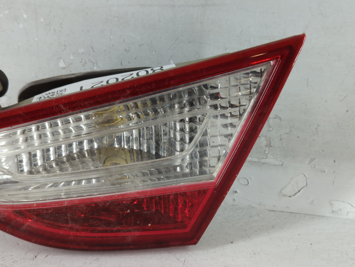 2011-2014 Hyundai Sonata Tail Light Assembly Passenger Right OEM P/N:92404-3Q Fits Fits 2011 2012 2013 2014 OEM Used Auto Pa