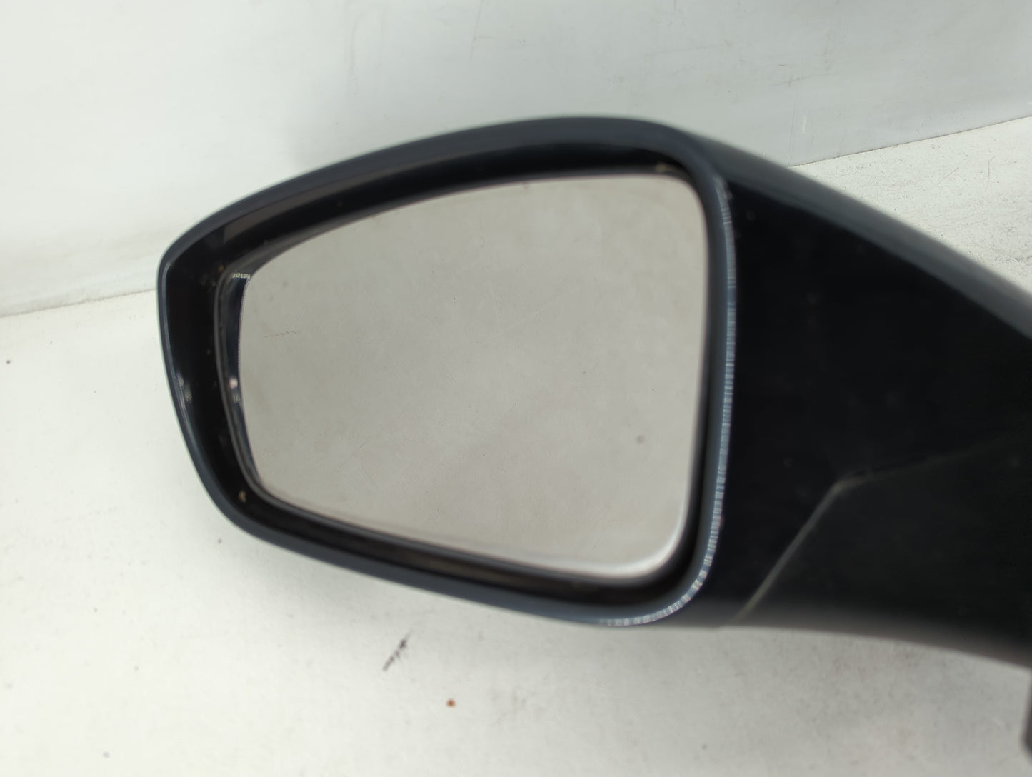 2011-2014 Hyundai Sonata Driver Side View Mirror - Left Door Mirror OEM Used - Oemusedautoparts1.com